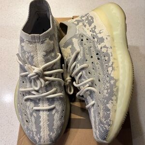 Yeezy Athletic Shoes in Gray and Cream